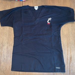 UC BEARCATS scrub top XS